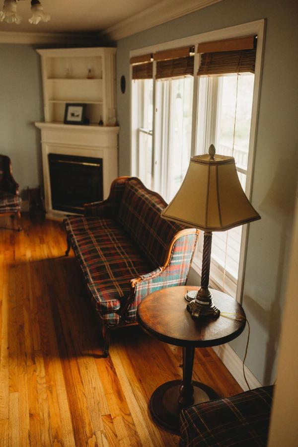 Carriage House Inn Four&a Half Stars Grand Falls Windsor Exterior foto