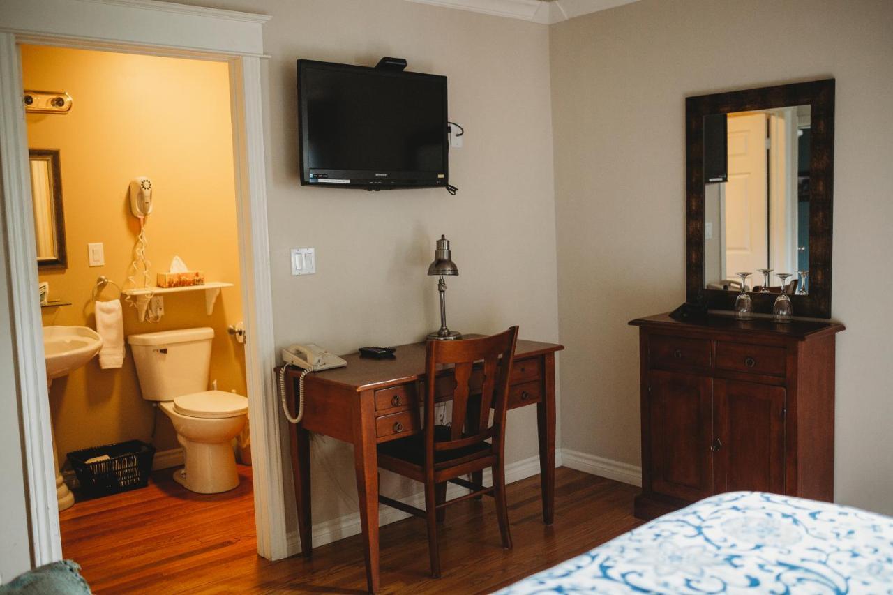 Carriage House Inn Four&a Half Stars Grand Falls Windsor Exterior foto