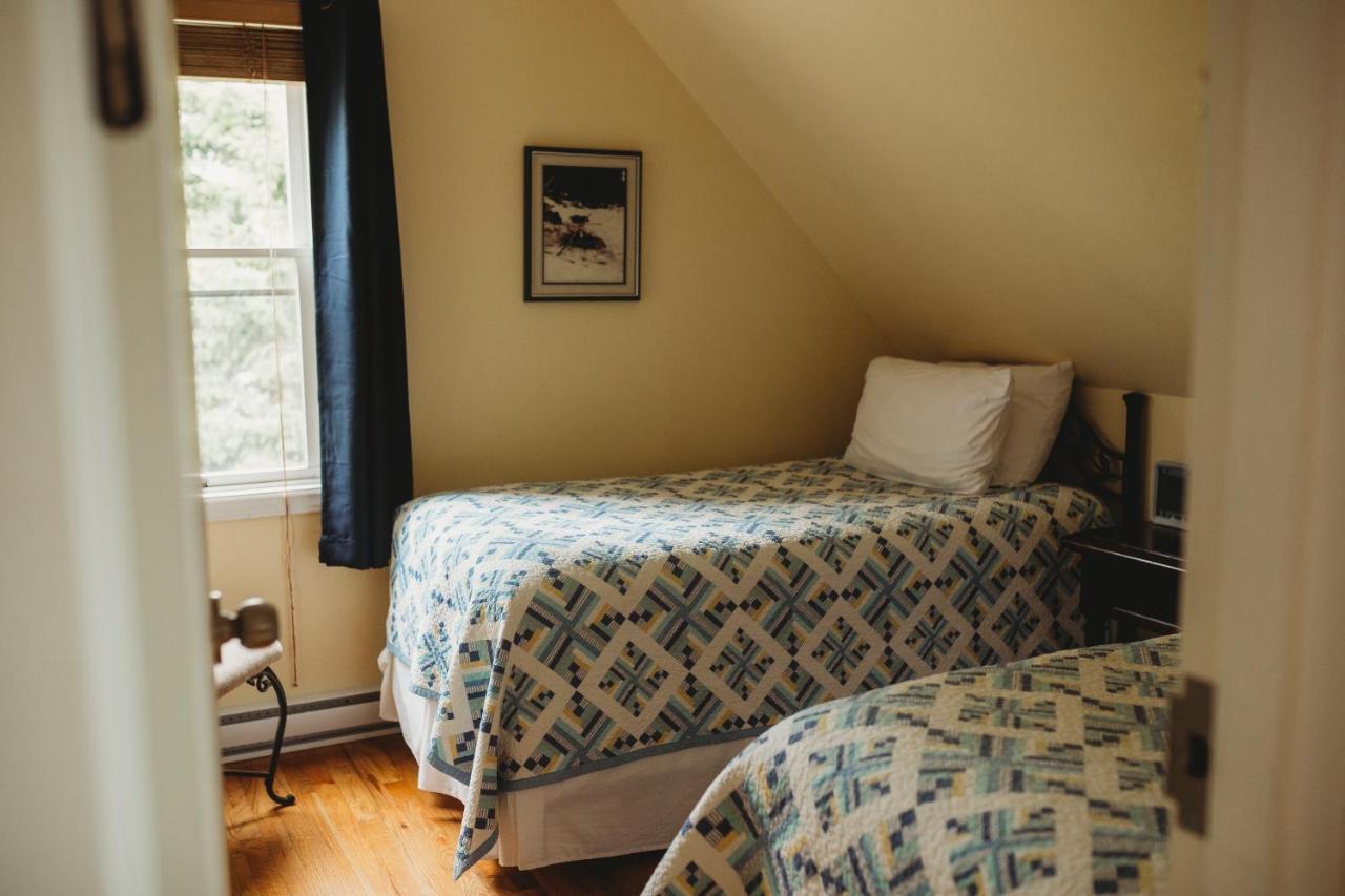 Carriage House Inn Four&a Half Stars Grand Falls Windsor Exterior foto
